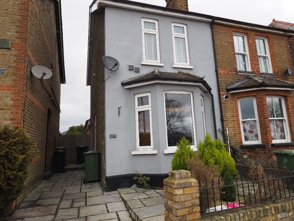 3 Bedroom Semi-Detached House, Staines